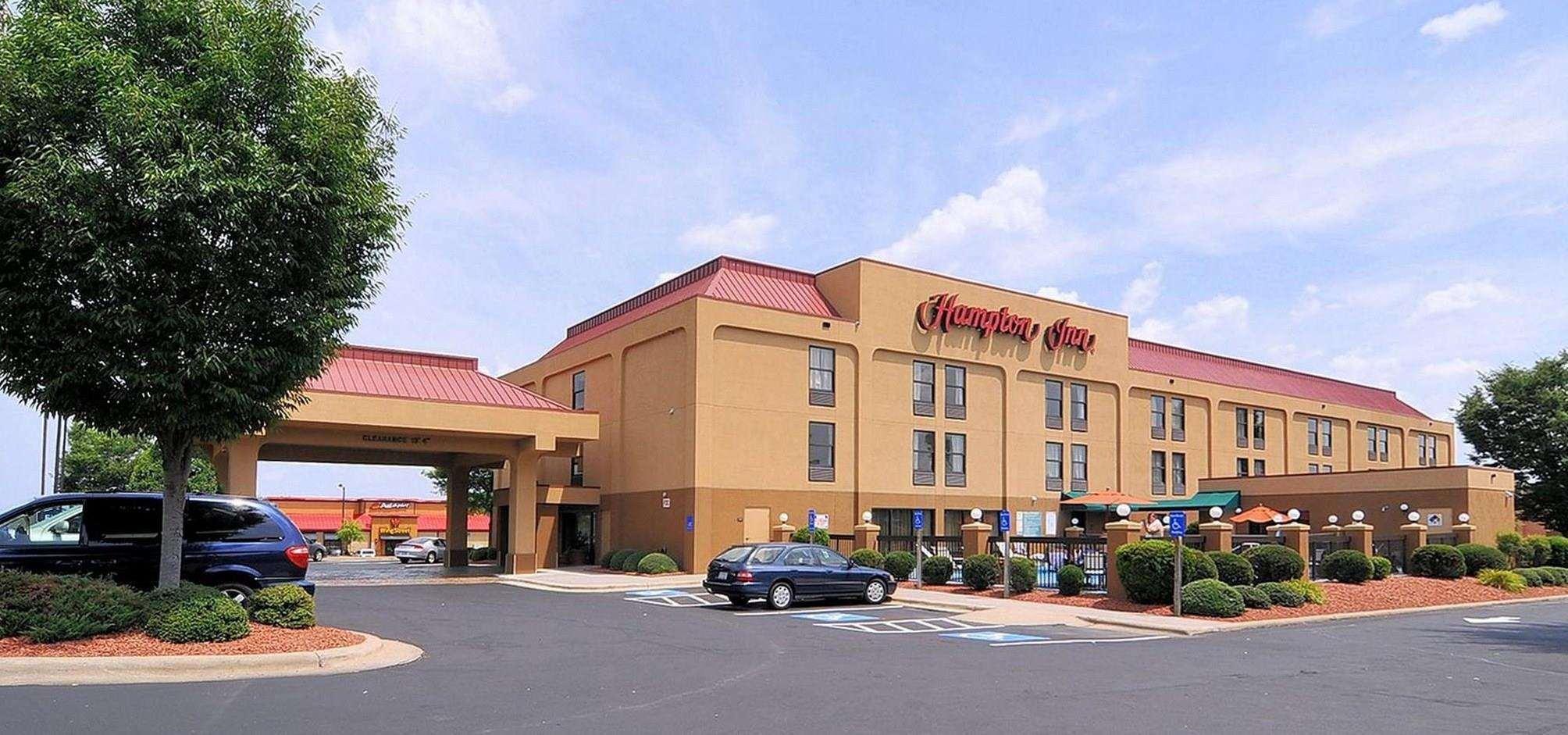 Hampton Inn Иден Экстерьер фото